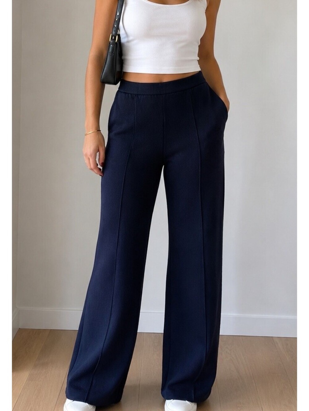 St. John Collection Knit Pants Women’s Size 2 Black Straight Leg 28” Inseam